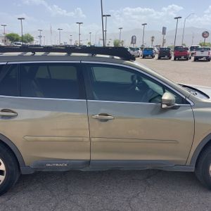 2021 Subaru OUTBACK PREMIUM 缩略图 11