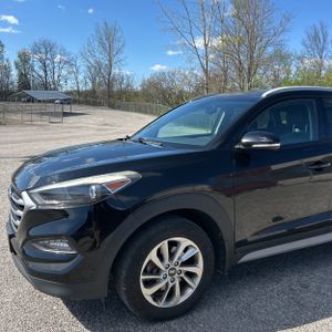 HYUNDAI TUCSON SEL PLUS - 2