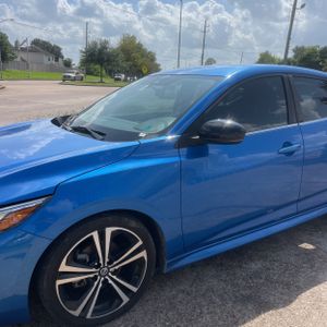 2020 Nissan SENTRA SR 照片 2
