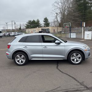 AUDI Q5 2.0T PREMIUM - 10