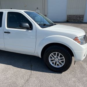 2021 Nissan FRONTIER SV — миниатюра 13