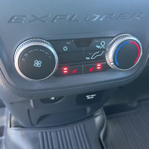 صورة مصغرة 56 لـ 2025 FORD EXPLORER PLATINUM