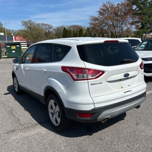 FORD ESCAPE SE - 5