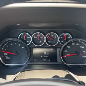 2024 Chevrolet TAHOE LS photo 32