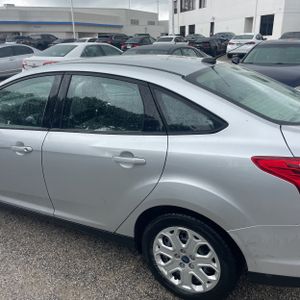 FORD FOCUS SE - 6