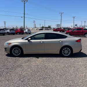 FORD FUSION SE - 3
