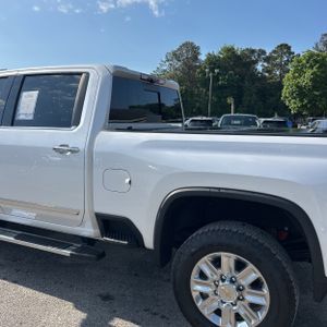 CHEVROLET SILVERADO 2500HD HIGH COUNTRY - 6