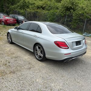 MERCEDES-BENZ E-CLASS - 5
