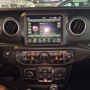 صورة مصغرة 34 لـ 2020 JEEP WRANGLER UNLIMITED SAHARA