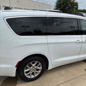 صورة 8 لـ 2024 Chrysler PACIFICA TOURING L