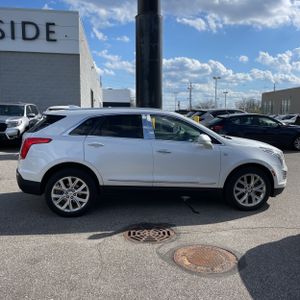 CADILLAC XT5 LUXURY - 6