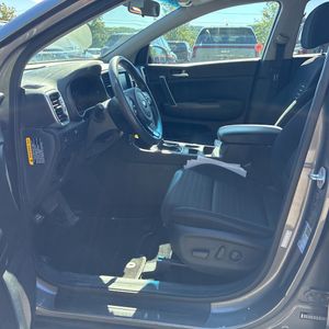 2017 KIA SPORTAGE LX thumbnail 32