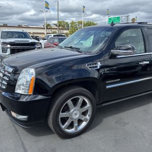 CADILLAC ESCALADE PREMIUM - 2