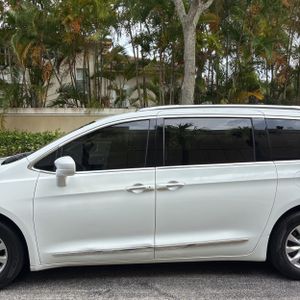 صورة 4 لـ 2018 Chrysler PACIFICA TOURING L