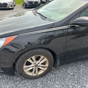 HYUNDAI SONATA GLS - 2