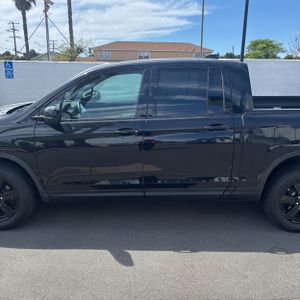HONDA RIDGELINE BLACK EDITION - 4