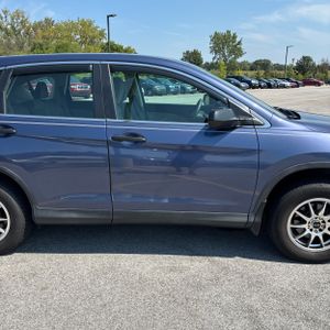 2014 Honda CR-V LX photo 11