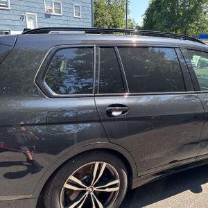 صورة 9 لـ 2021 BMW X7 M50I