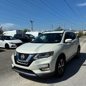 2018 Nissan ROGUE SL 照片 1