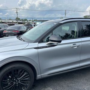 2023 Lincoln CORSAIR RESERVE 照片 2