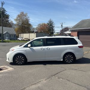 TOYOTA SIENNA - 3