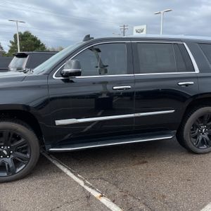 CADILLAC ESCALADE LUXURY - 3