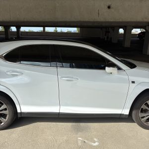 LEXUS UX 250H F SPORT DESIGN - 9