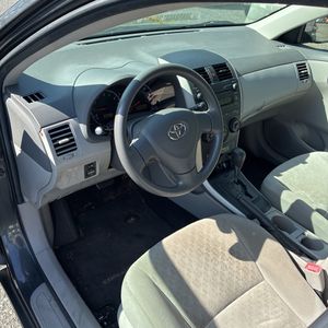 2009 Toyota COROLLA LE — миниатюра 32