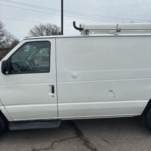 FORD E-SERIES E-250 - 4