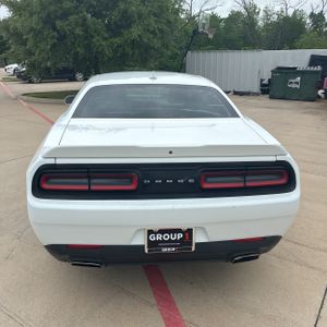 DODGE CHALLENGER SXT PLUS - 7