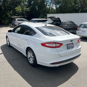 FORD FUSION SE - 3