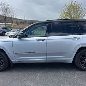 JEEP GRAND CHEROKEE L SUMMIT RESERVE - 4