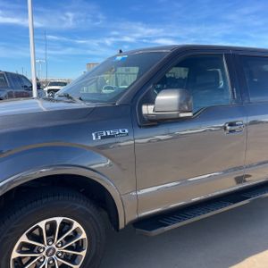 FORD F-150 LARIAT - 2