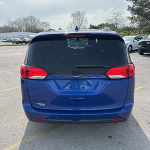 CHRYSLER PACIFICA TOURING-L PLUS - 7