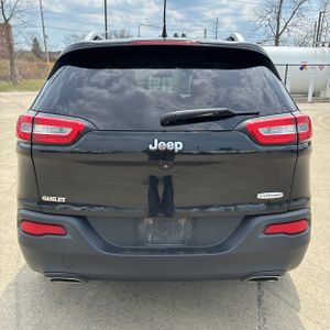JEEP CHEROKEE - 7