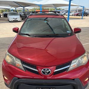 صورة 15 لـ 2014 Toyota RAV4 XLE