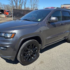 JEEP GRAND CHEROKEE LAREDO X - 2