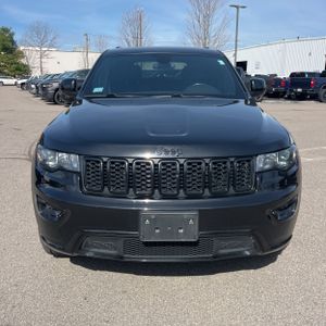 JEEP GRAND CHEROKEE LAREDO X - 8