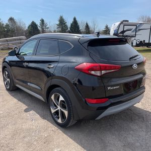 HYUNDAI TUCSON LIMITED - 5