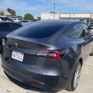 TESLA MODEL Y LONG RANGE - 7