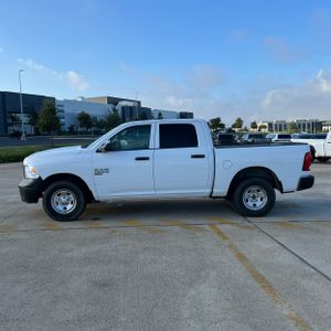 صورة 3 لـ 2021 RAM 1500 CLASSIC TRADESMAN