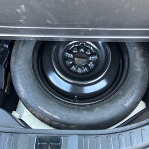صورة 43 لـ 2018 Toyota RAV4 LE