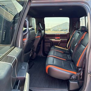 صورة 34 لـ 2018 FORD F-150 RAPTOR