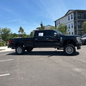 FORD F-350 SUPER DUTY PLATINUM - 10