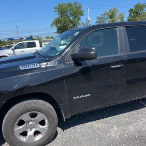 2020 RAM 1500 BIG HORN photo 2