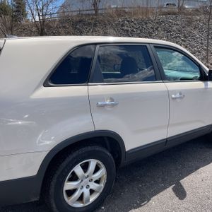 KIA SORENTO BASE - 9