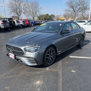 MERCEDES-BENZ E-CLASS - 1