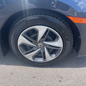 2020 Honda CIVIC LX — миниатюра 20