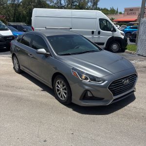 2019 Hyundai SONATA SE — миниатюра 12