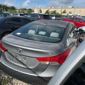 2012 Hyundai ELANTRA GLS 照片 8